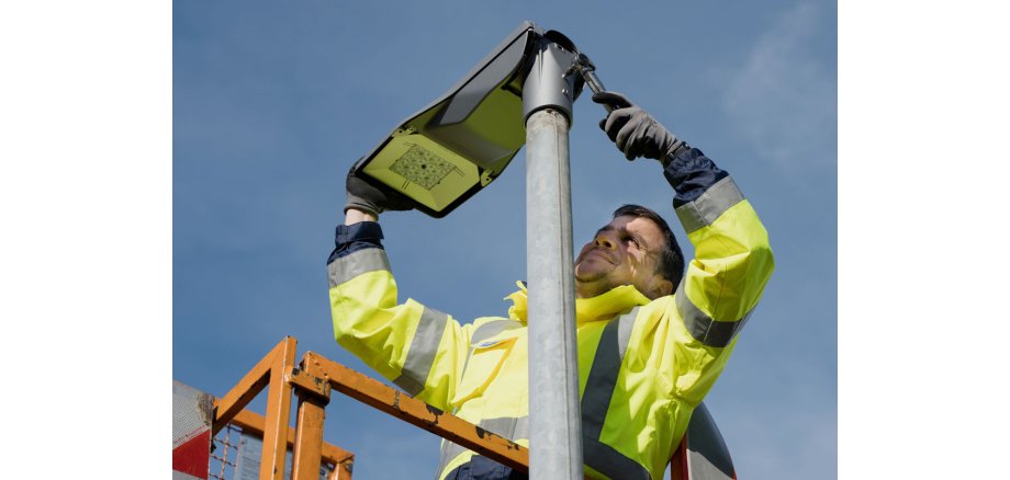 Montage LED-Leuchte - Systembild Montage LED-Leuchte - Systembild