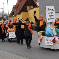 Auch Mitglieder des Ortsverbandes der CDU-Budenheim marschierten mit einem Transparent: „Schluss mit der illegalen Müllabladung“, mit.