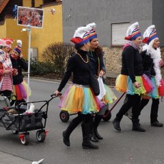 Das Damenballett »Punk-Grazien«, Mütter von Kindern der kath. KITA »Regenbogen«, waren auch mit dabei.